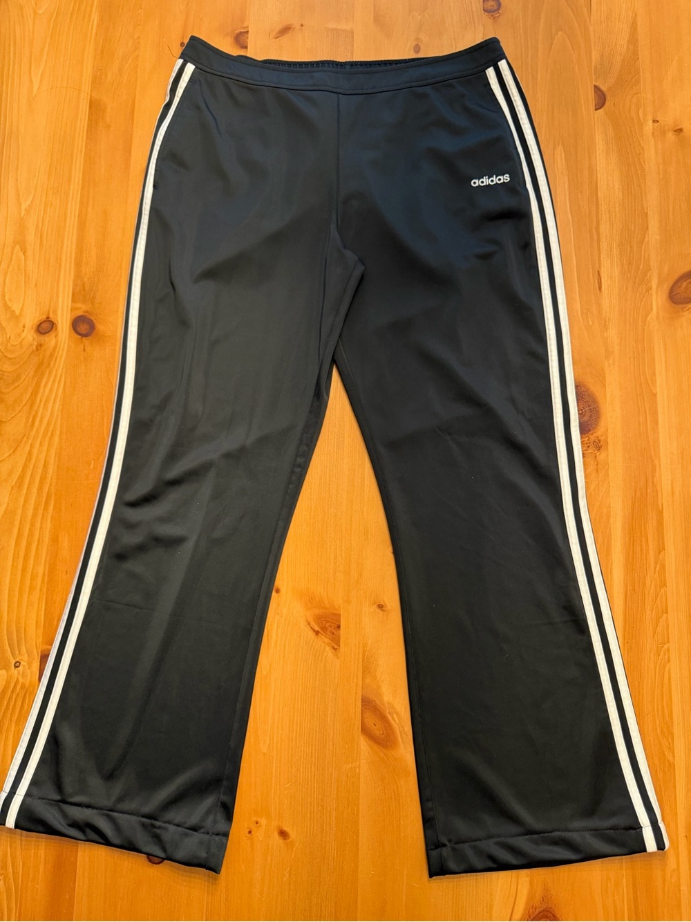 Vintage Adidas Black Track Pants / Sweatpants - Size L (Excellent Condition) - Picture 2 of 6